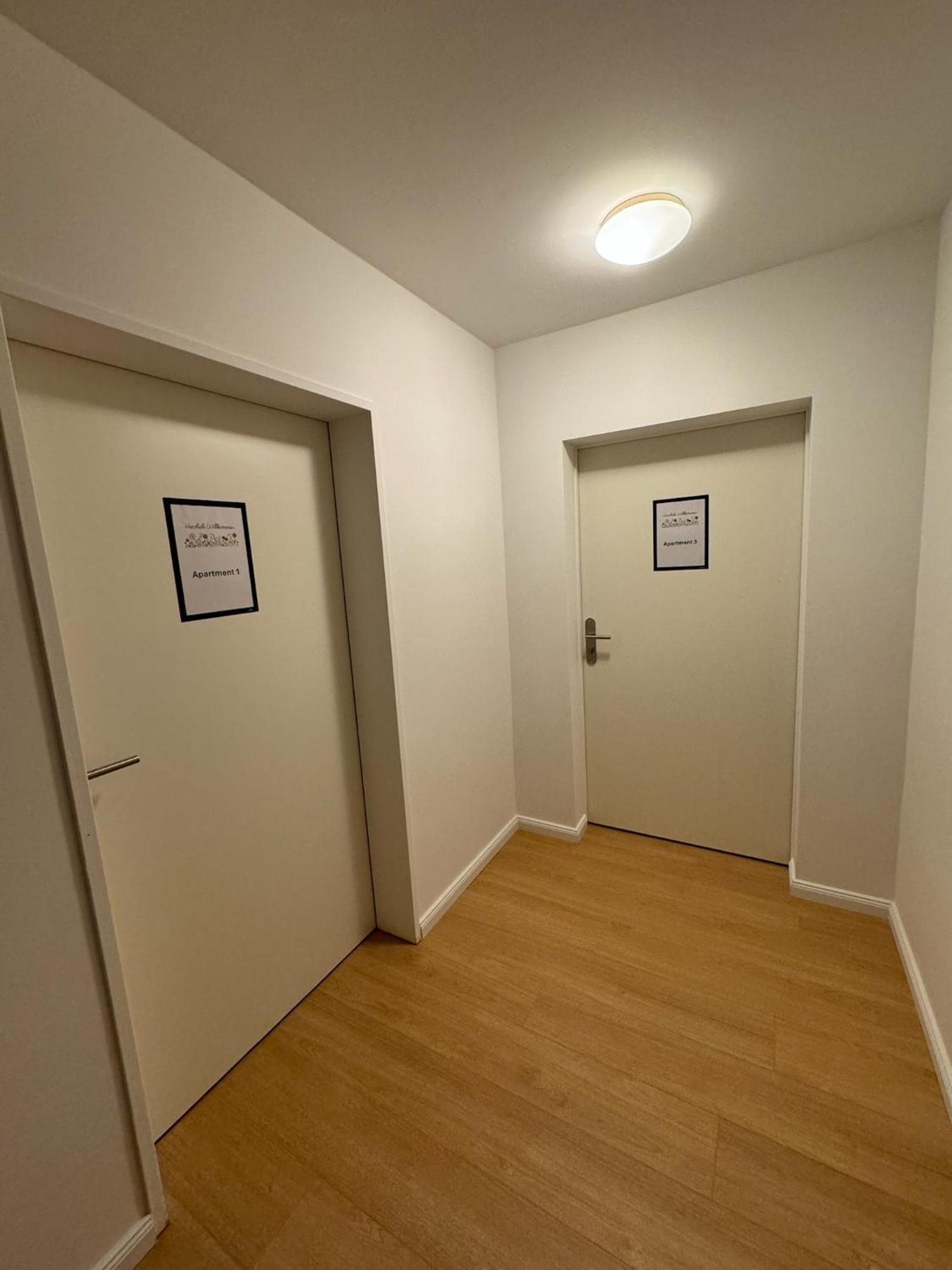 Fc-Apartmenthaus Falkensee Mit Grossem Garten Und Pkw Stellflaechen Exterior foto